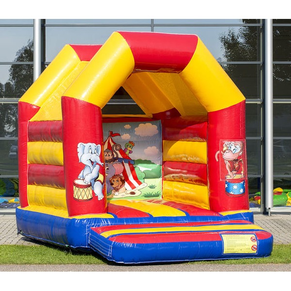 Midi_springkussen_circus_huren