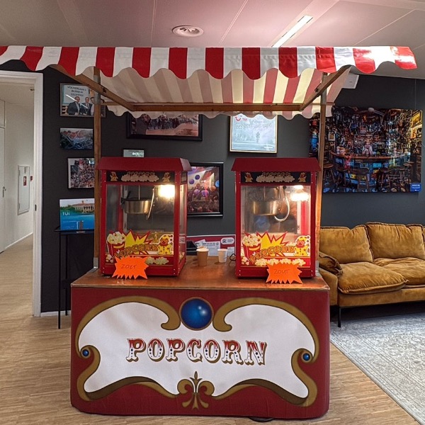 Popcornkraam bemand Popcornkraam bemand